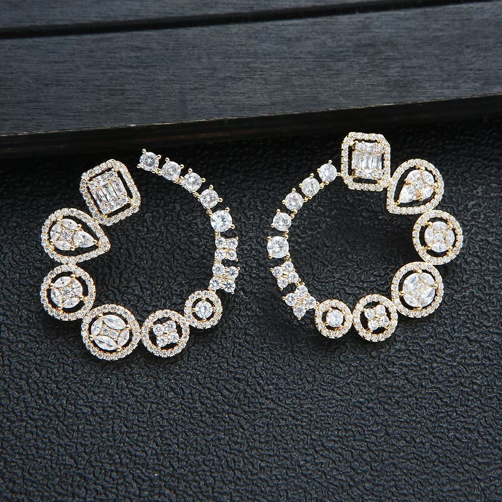 Роскошные круглые серьги-гвозд – обзор и цена Women Accessories Dubai